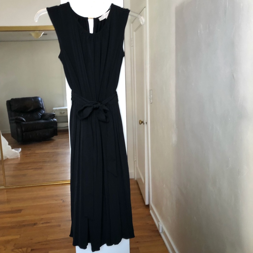 LOFT Petite Black Midi Pleated Dress XSP